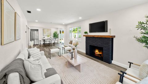 6741 Steiner Dr