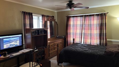 4304 Little Creek Way