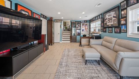 8426 W Betty Terrace