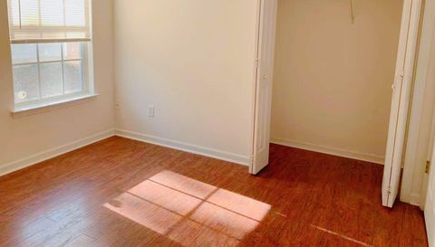 943 Homestead Park Dr