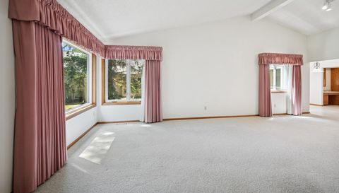 2639 Lake Court Circle