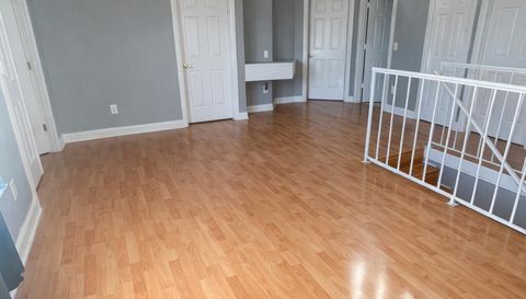 7823 Shane Ct