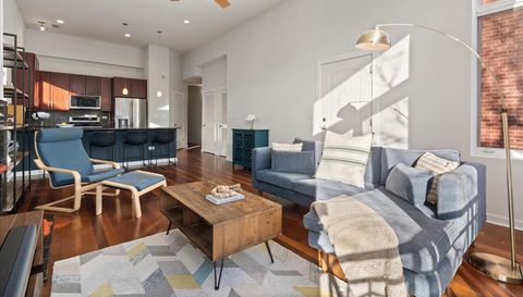 2314 W Wabansia Avenue