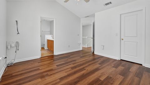 109 Darby's Crossing Ct