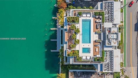 9521 E Bay Harbor Dr