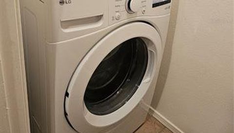 1400 GANDY BOULEVARD N