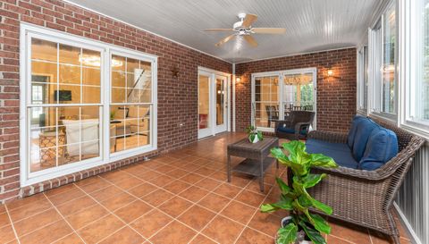 10320 Castlebridge Ct