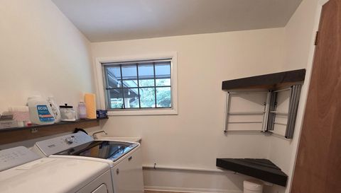 3S220 Blackcherry Ln
