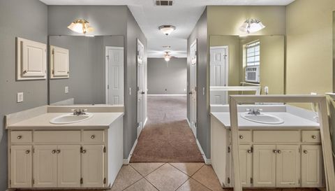 4977 Spencer Oaks Blvd