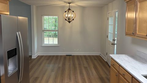 115 Richard St