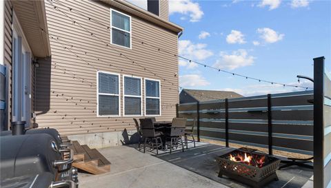 113 Creek Hollow Way