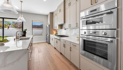 1326 W NEW HAMPSHIRE STREET