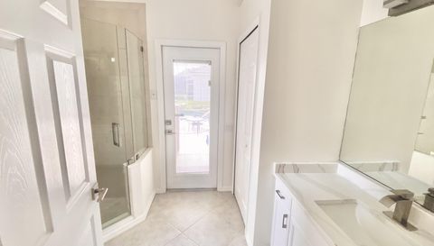 7468 Roxye Ln