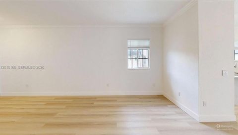 372 Ne 26th Pl