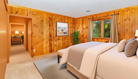 912 Aurora Circle