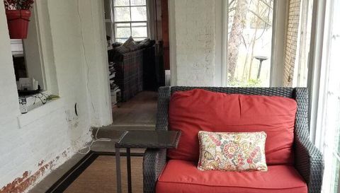 2536 Old Glenview Rd