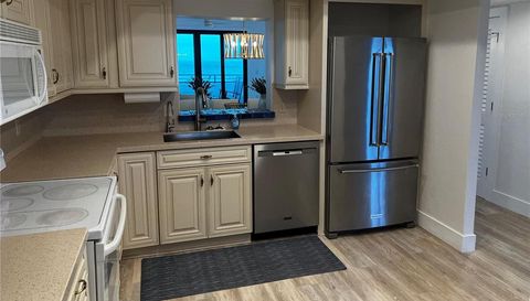 1465 GULF OF MEXICO DRIVE