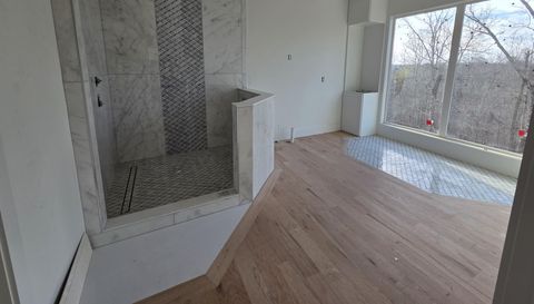 7048 Nichols Cove Dr