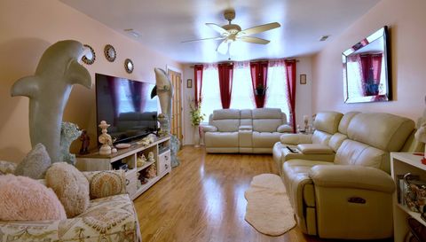 1814 N Sawyer Avenue