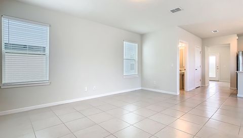 1823 Summer Serenity Dr
