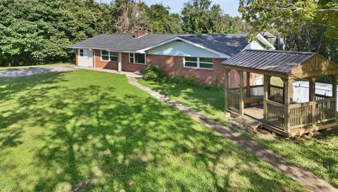 1496 Jenkins Valley Rd
