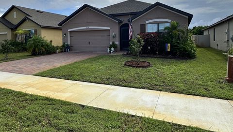 939 Remington Green Dr SE