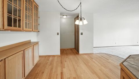 4 Pine Tree Drive