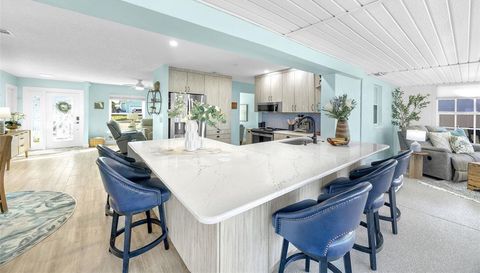 1015 SPINDLE PALM WAY