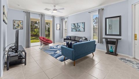 311 SW Coconut Key Way