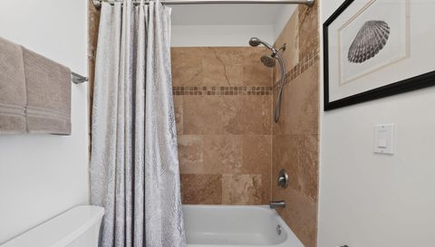 2351 Lakeview Dr Unit 302