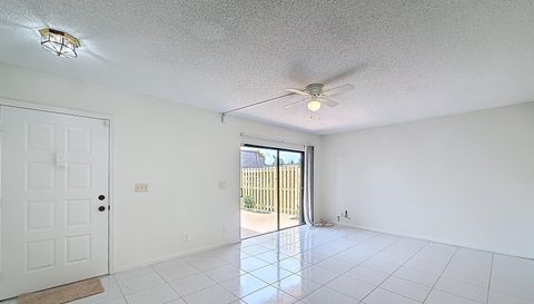 7496 Courtyard Run E