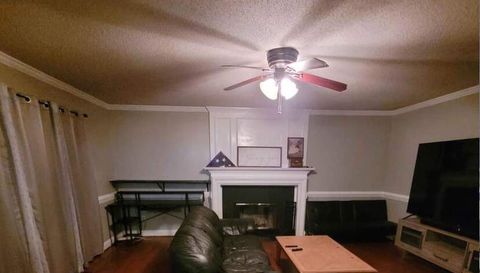 14 Country Woods Ct
