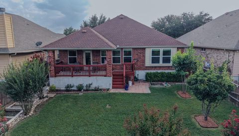 6906 Cedar Breeze