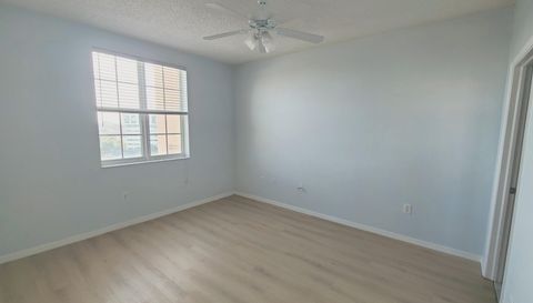 616 Clearwater Park Rd APT 812