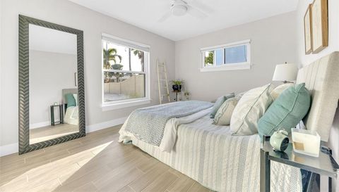 1015 SPINDLE PALM WAY