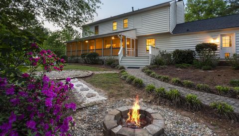314 Lamplighter Ln SE