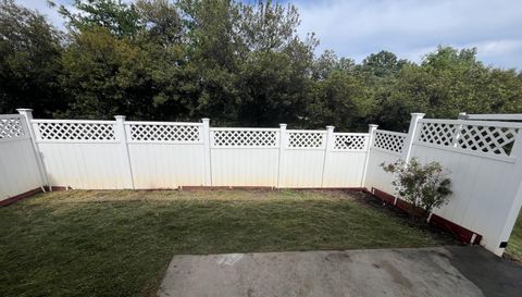 312 Robyns Glen Cir