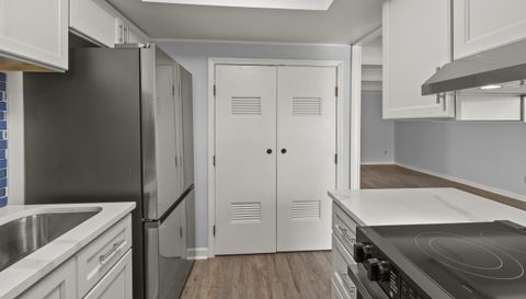 107 W Ticonderoga Dr #3E