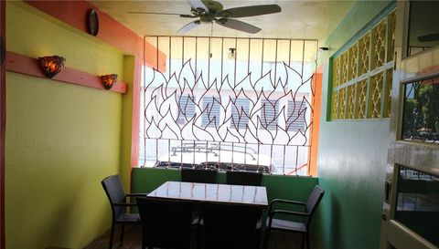 17 Calle Carlos Lebrun