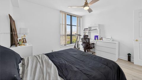 3500 Mystic Pointe Dr