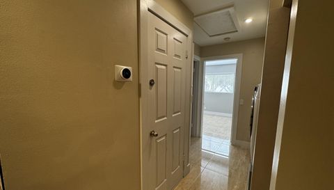 5520 Coach House Cir