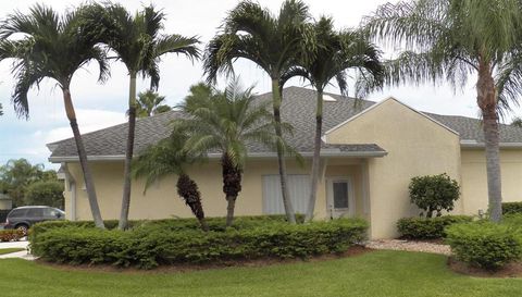 4139 Moon River Circle