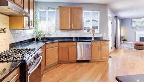 1605 Cascade Ridge Drive