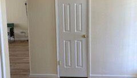 6839 Silver Star Dr