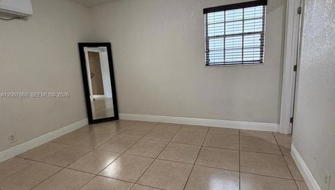 6870 5th Ct