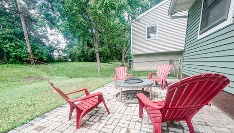 247 Lonepine Rd
