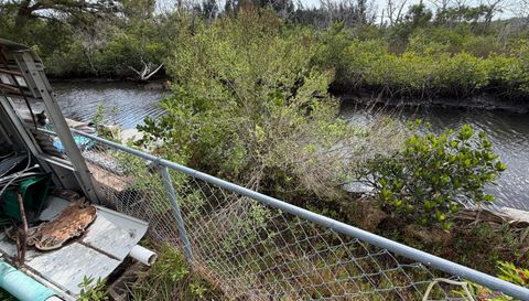 13562 W Brookview Ln