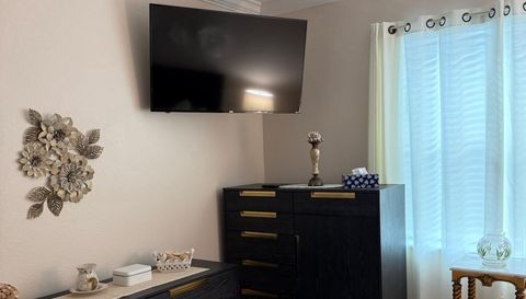 14061 Heritage Landing Blvd