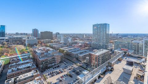 1600 S Prairie Avenue