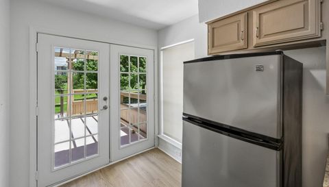 5200 Martel Ave #7d